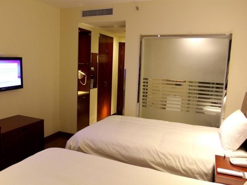 Greentree Inn Yiwu International Trade City Hotel Exteriör bild